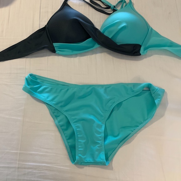 Bikini - Size Large.  Never Worn! - Picture 1 of 4